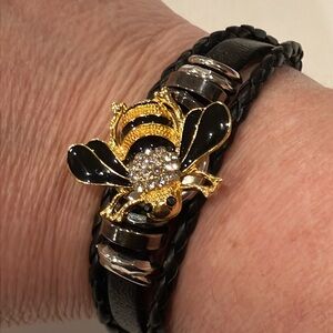 Bumblebee & Black Leather Snap Bracelet